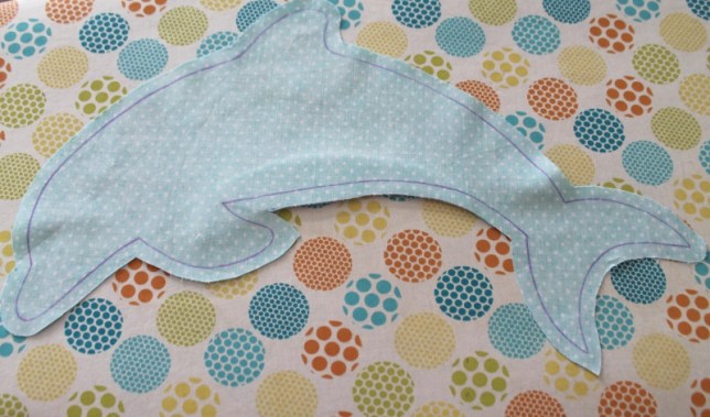 Delfin-Kuschel-Kissen 2